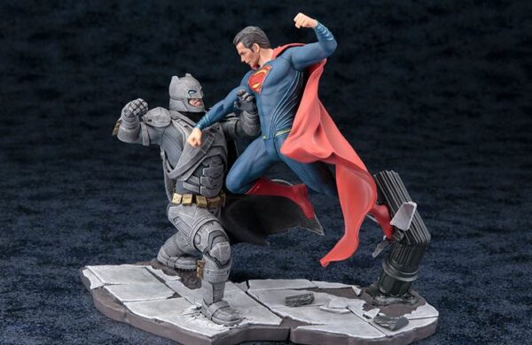 Figura Batman vs Superman: Dawn Of Justice. Batman (Kotobukiya)