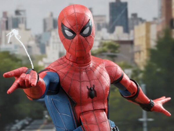 Figura Spider-Man: Homecoming Escala 1/4 Neca