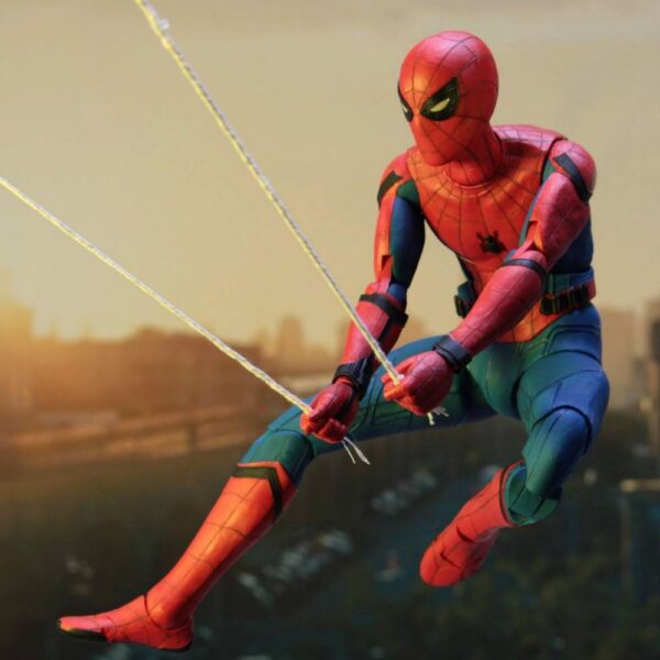 Figura Spider-Man: Homecoming Escala 1/4 Neca