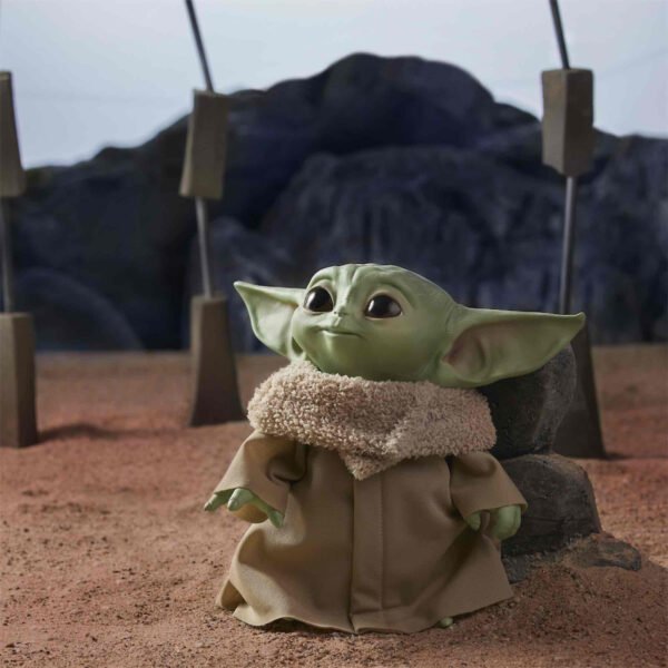 peluche baby yoda mandalorian hasbro