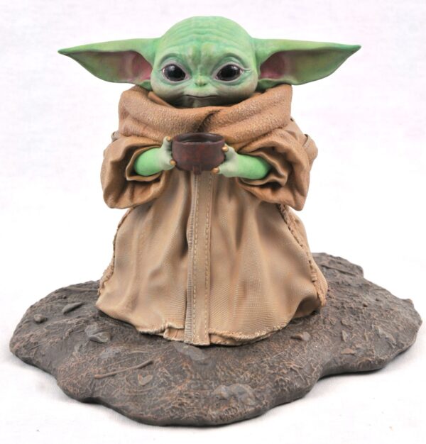 Estatua Baby Yoda Con Sopa Escala 1/2 Star Wars Gentle Giant