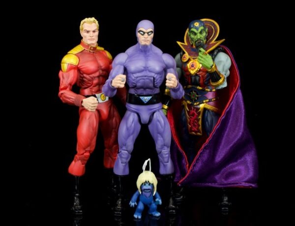 Set 3 Figuras Defensores de la Tierra Series 1NECA
