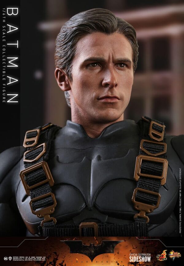 Figura Batman Begins Exclusive Hot Toys Escala 1/6