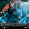 Estatua Batman vs Superman The Dark Knight Master Race Deluxe Bonus Version Escala 1:3 Prime1 Studio