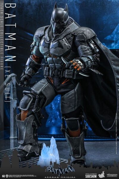 Figura Batman Arkham Origins XE Suit Hot Toys Escala 1:6
