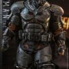 Figura Batman Arkham Origins XE Suit Hot Toys Escala 1:6