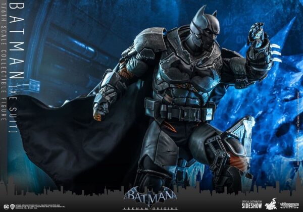 Figura Batman Arkham Origins XE Suit Hot Toys Escala 1:6