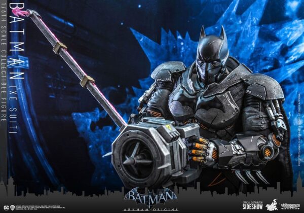 Figura Batman Arkham Origins XE Suit Hot Toys Escala 1:6
