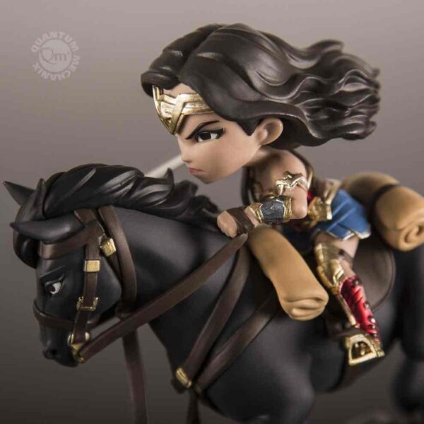 Figura Wonder Woman Q-Fig Max Quantum Mechanix