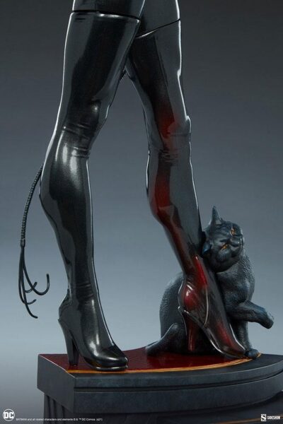 Estatua Catwoman Premium Format Sideshow