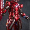 Figura Silver Centurion Iron Man 3 Armor Suit Up Version Hot Toys Escala 1/6