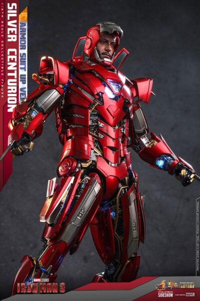 Figura Silver Centurion Iron Man 3 Armor Suit Up Version Hot Toys Escala 1/6
