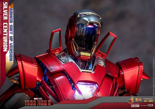 Figura Silver Centurion Iron Man 3 Armor Suit Up Version Hot Toys Escala 1/6
