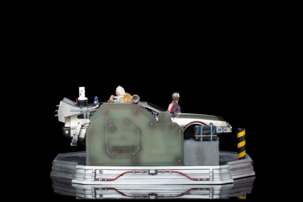 Estatua Regreso al Futuro 2 Set Completo DeLorean Deluxe Version Escala 1:10