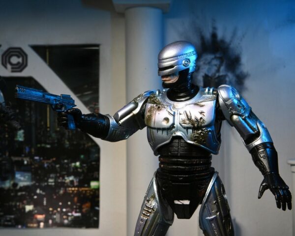 Figura Robocop Ultimate Battle Damaged Con Silla Neca