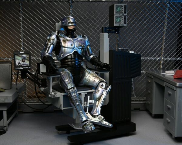 Figura Robocop Ultimate Battle Damaged Con Silla Neca