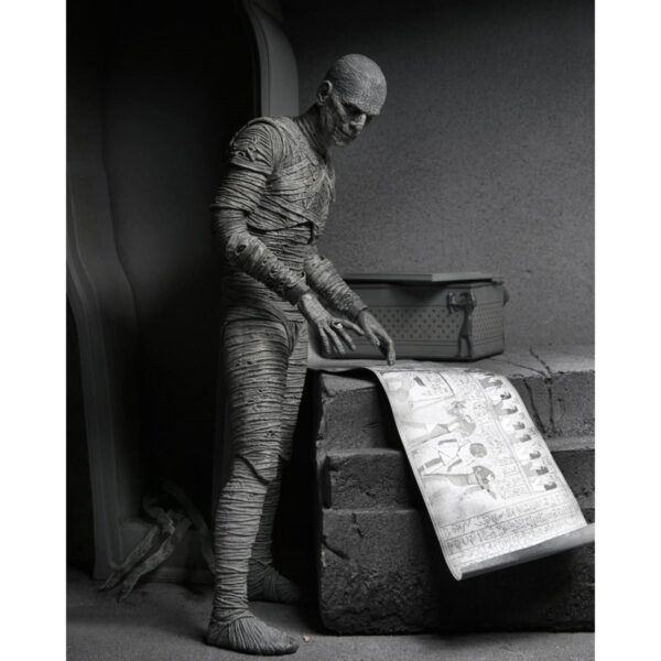 Figura La Momia Blanco Y Negro Ultimate Universal Monsters NECA