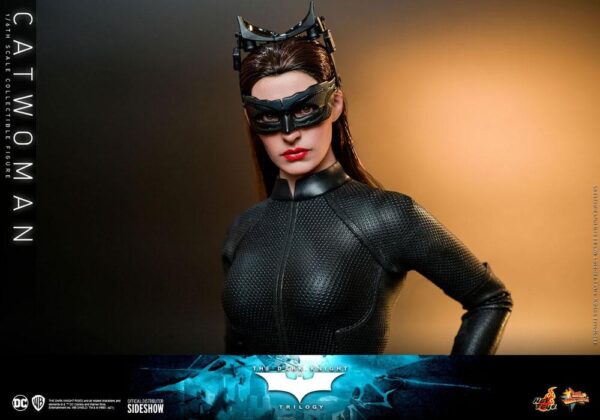 Figura Catwoman The Dark Knight Trilogy Escala 1/6 Hot Toys