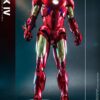 Figura Iron Man 2 Mark IV Escala 1/4 con Suit Up Gantry Hot Toys