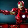 Figura Iron Man 2 Mark IV Escala 1/4 con Suit Up Gantry Hot Toys