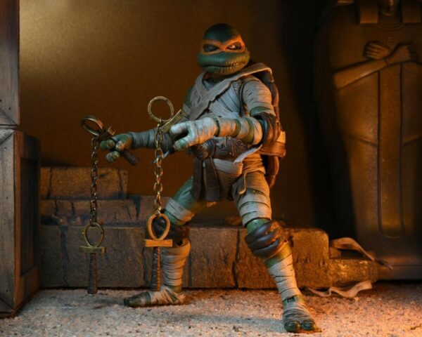 Figura Ultimate Michelangelo La Momia Universal Monsters X TMNT Neca