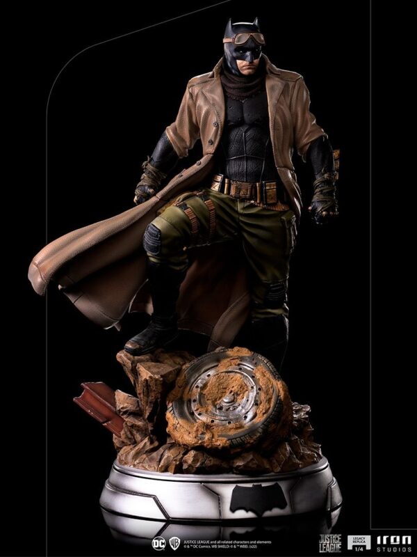 Estatua Batman Knightmare Zack Snyder Justice League Escala 1/4 Legacy Replica Iron Studios