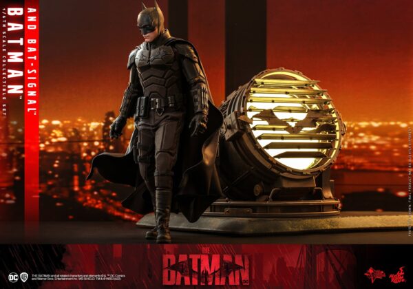 Figura The Batman y Batseñal Hot Toys Escala 1:6