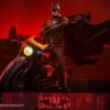 Figura The Batman y Batseñal Hot Toys Escala 1:6