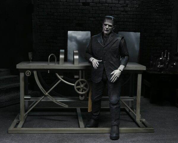 Pack de Accesorios Frankenstein Ultimate Universal Monsters NECA