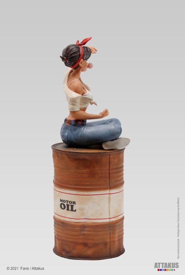 Estatua Lillie Aero Eastern by Fane Pin-Up Attakus