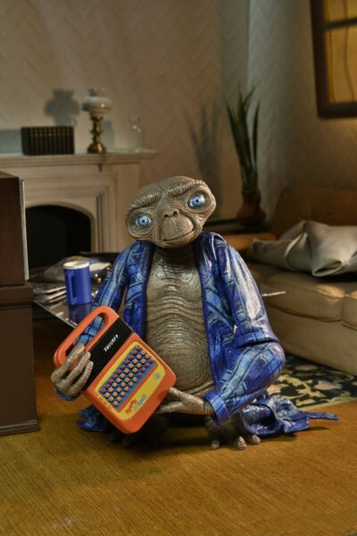 Figura ET El Extraterrestre Ultimate Telepathic 40 Aniversario Neca