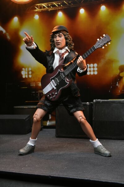 Figura Angus Young AC-DC Con Ropa De Tela Neca