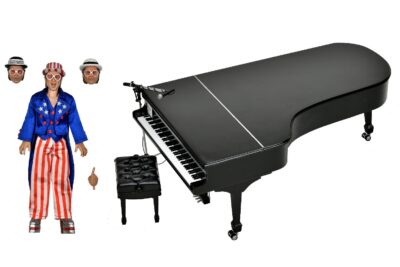 Figura Elton John Live 1976 con Piano Ropa de Tela Neca