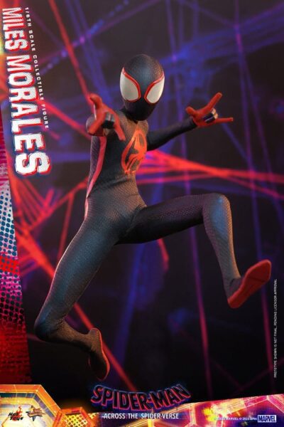 Figura Miles Morales Spider-Man: Cruzando el Multiverso Escala 1/6 Hot Toys