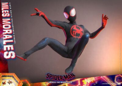 Figura Miles Morales Spider-Man: Cruzando el Multiverso Escala 1/6 Hot Toys