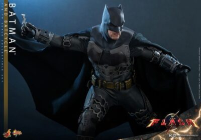 Set Batman y Batcycle The Flash Hot Toys Escala 1:6