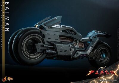 Set Batman y Batcycle The Flash Hot Toys Escala 1:6