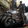 Set Batman y Batcycle The Flash Hot Toys Escala 1:6