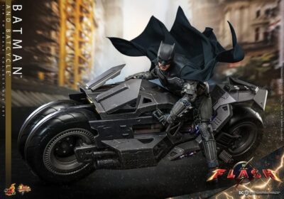 Set Batman y Batcycle The Flash Hot Toys Escala 1:6