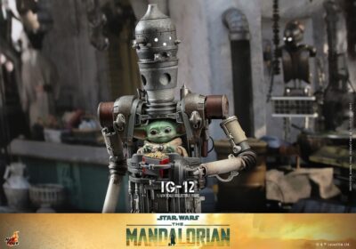 Figura IG-12 The Mandalorian Con Accesorios Hot Toys Escala 1:6