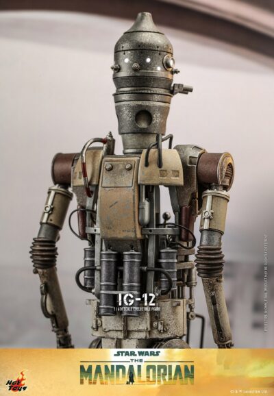 Figura IG-12 The Mandalorian Con Accesorios Hot Toys Escala 1:6