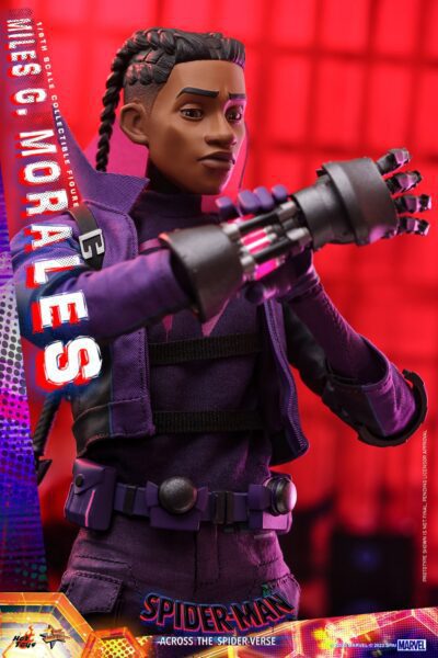 Figura Miles G. Morales Spider-Man: Cruzando el Multiverso Escala 1/6 Hot Toys