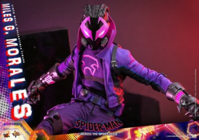 Figura Miles G. Morales Spider-Man: Cruzando el Multiverso Escala 1/6 Hot Toys