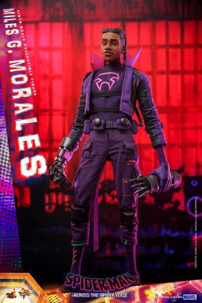 Figura Miles G. Morales Spider-Man: Cruzando el Multiverso Escala 1/6 Hot Toys