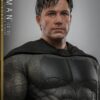 Figura Batman 2.0 Deluxe Version Batman V Superman Dawn of Justice Hot Toys Escala 1:6