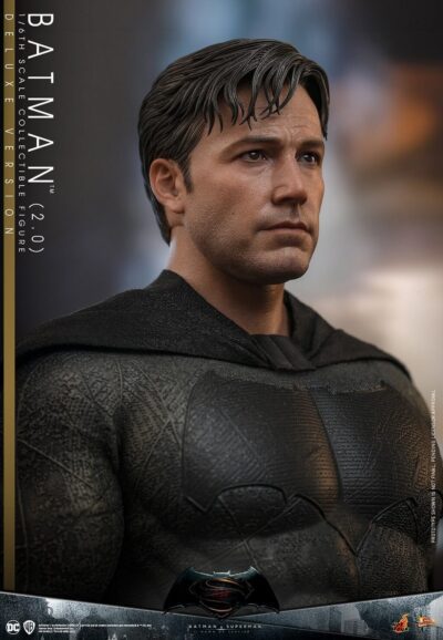 Figura Batman 2.0 Deluxe Version Batman V Superman Dawn of Justice Hot Toys Escala 1:6