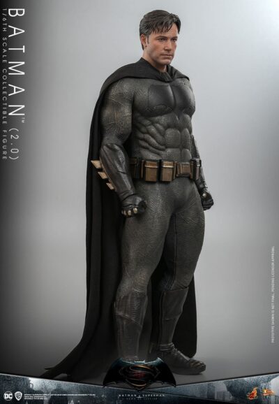 Figura Batman 2.0 Batman V Superman Dawn of Justice Hot Toys Escala 1:6