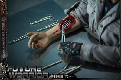 Figura Future Warrior Terminator Arnold Schwarzenegger Present Toys