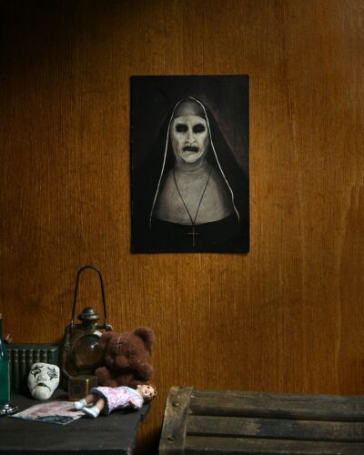 Figura Ultimate Valak La Monja Expediente Warren Neca