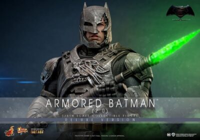 Figura Armored Batman 2.0 Batman V Superman Dawn of Justice Hot Toys Escala 1:6